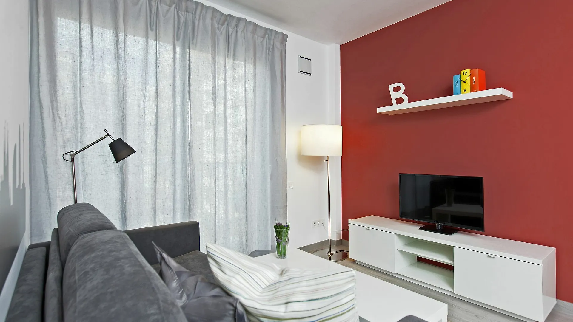 Gaudi Flats Apartment Barcelona